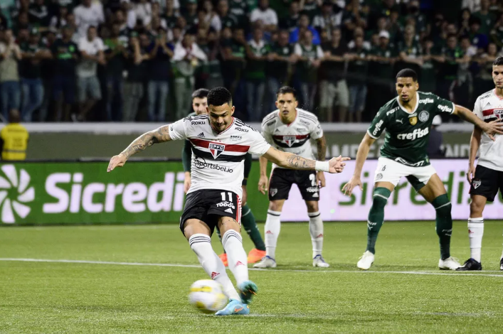 São Paulo elimina o Santos e é finalista do Paulista